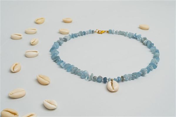 Farverige muligheder med Miyuki Delica glasperler